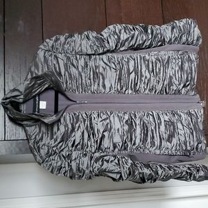 Bianca Nygard size 10 Silver zipped Jacket top with stretch.  Lovely &  stylish